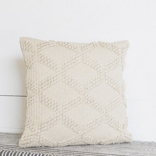 18"DIAMOND PATTERN PILLOW